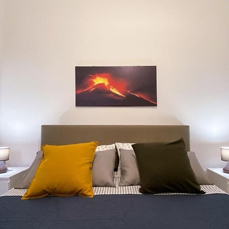 Miracle Apartment Катания Екстериор снимка