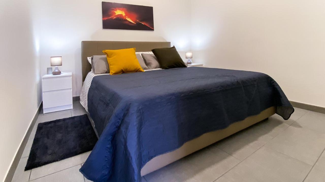Miracle Apartment Катания Екстериор снимка