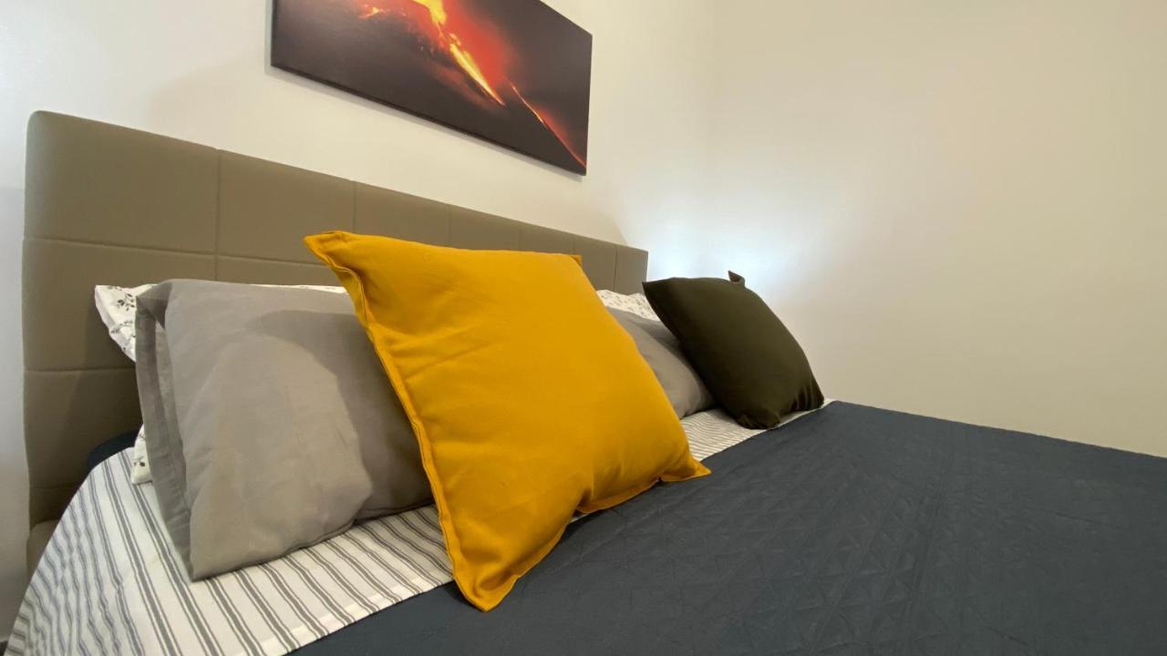 Miracle Apartment Катания Екстериор снимка
