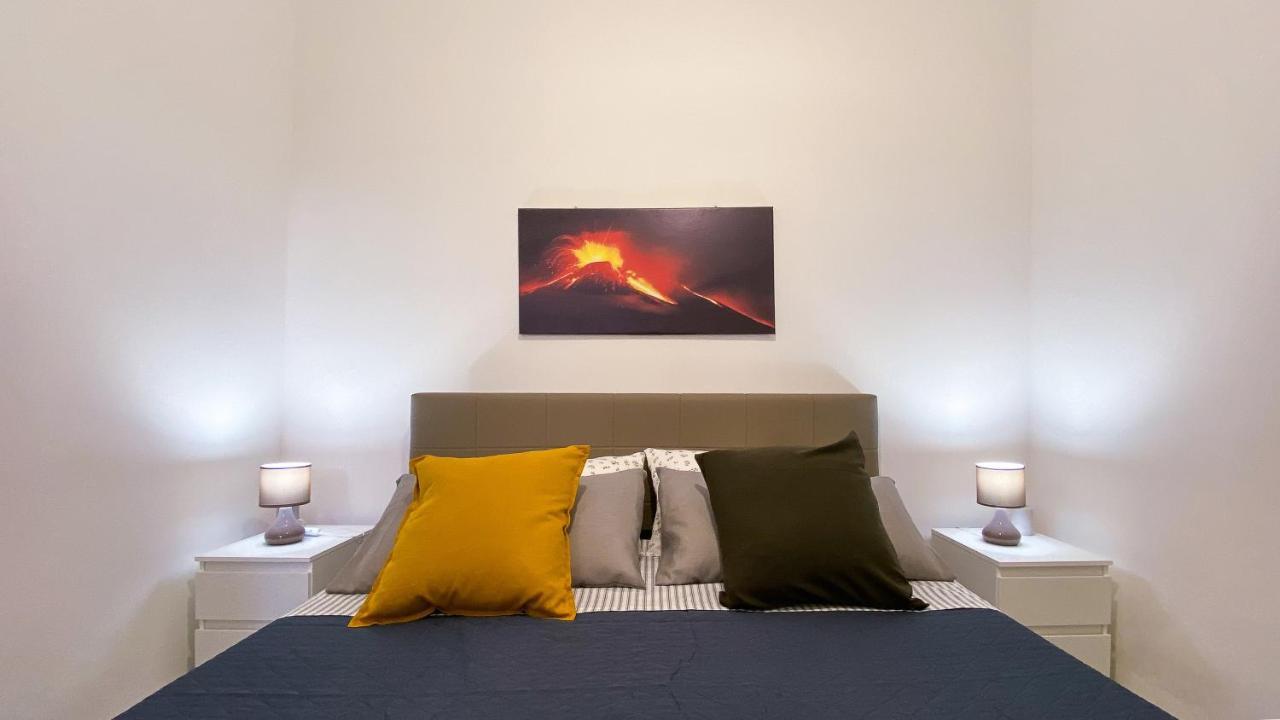 Miracle Apartment Катания Екстериор снимка